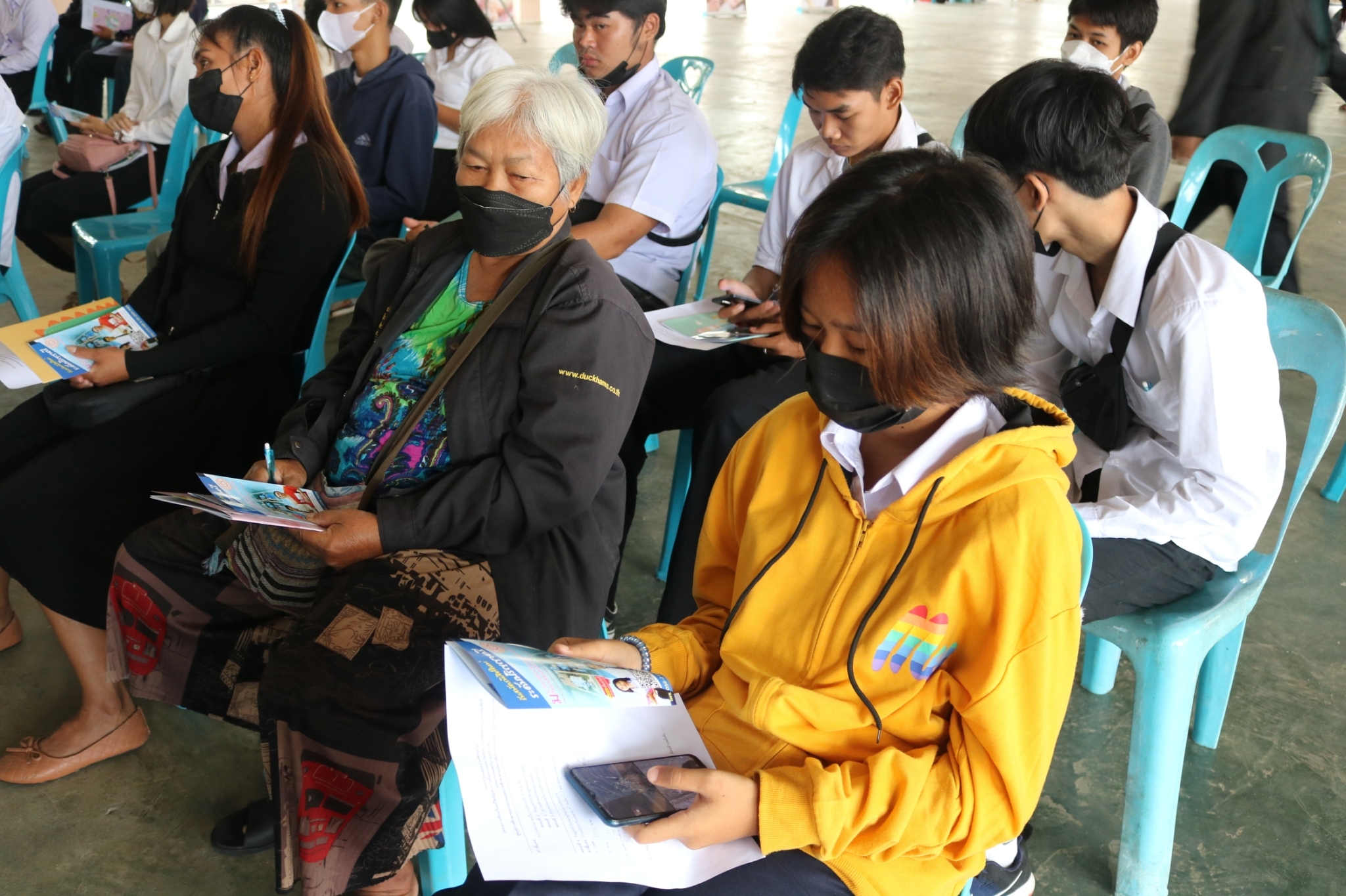 LINE ALBUM โครงการป้องกันแก้ไขปัญหาการตั้งครรภ์ 78